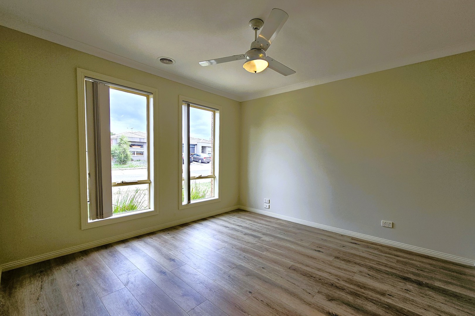 12 Wotan Place, Kurunjang, VIC 3337, Kurunjang - Thumbnail 2