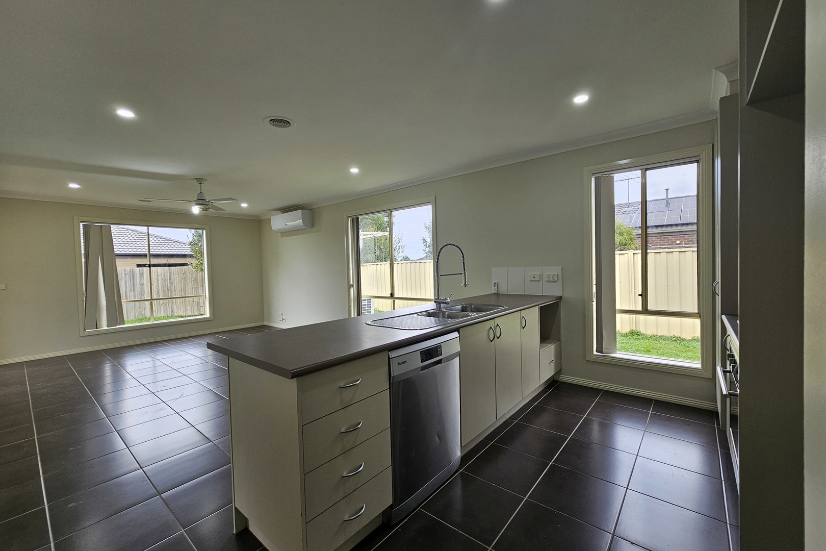 12 Wotan Place, Kurunjang, VIC 3337, Kurunjang - Thumbnail 5