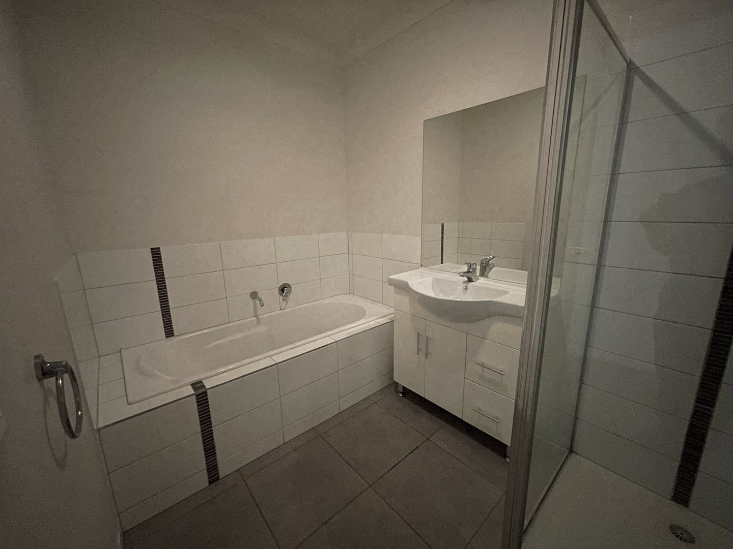 120 A Wootten Road, Tarneit, VIC 3029 - Thumbnail 2 - 04/02/2022