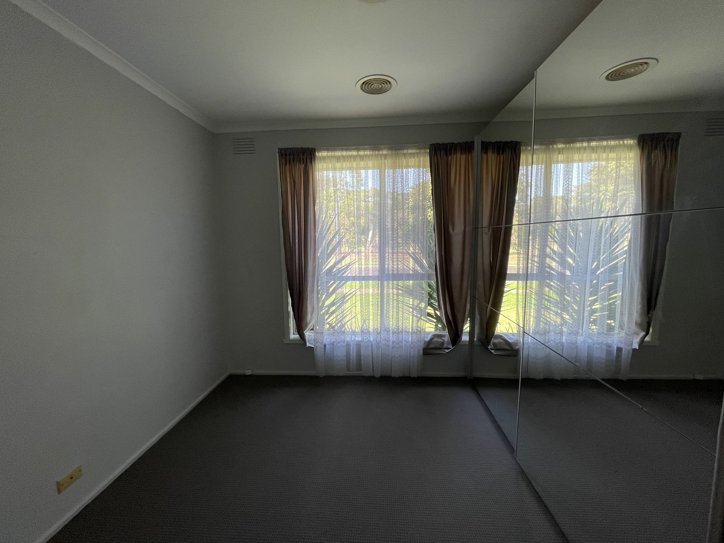 120 South Ring Road, Werribee, VIC 3030, Werribee - Thumbnail 2