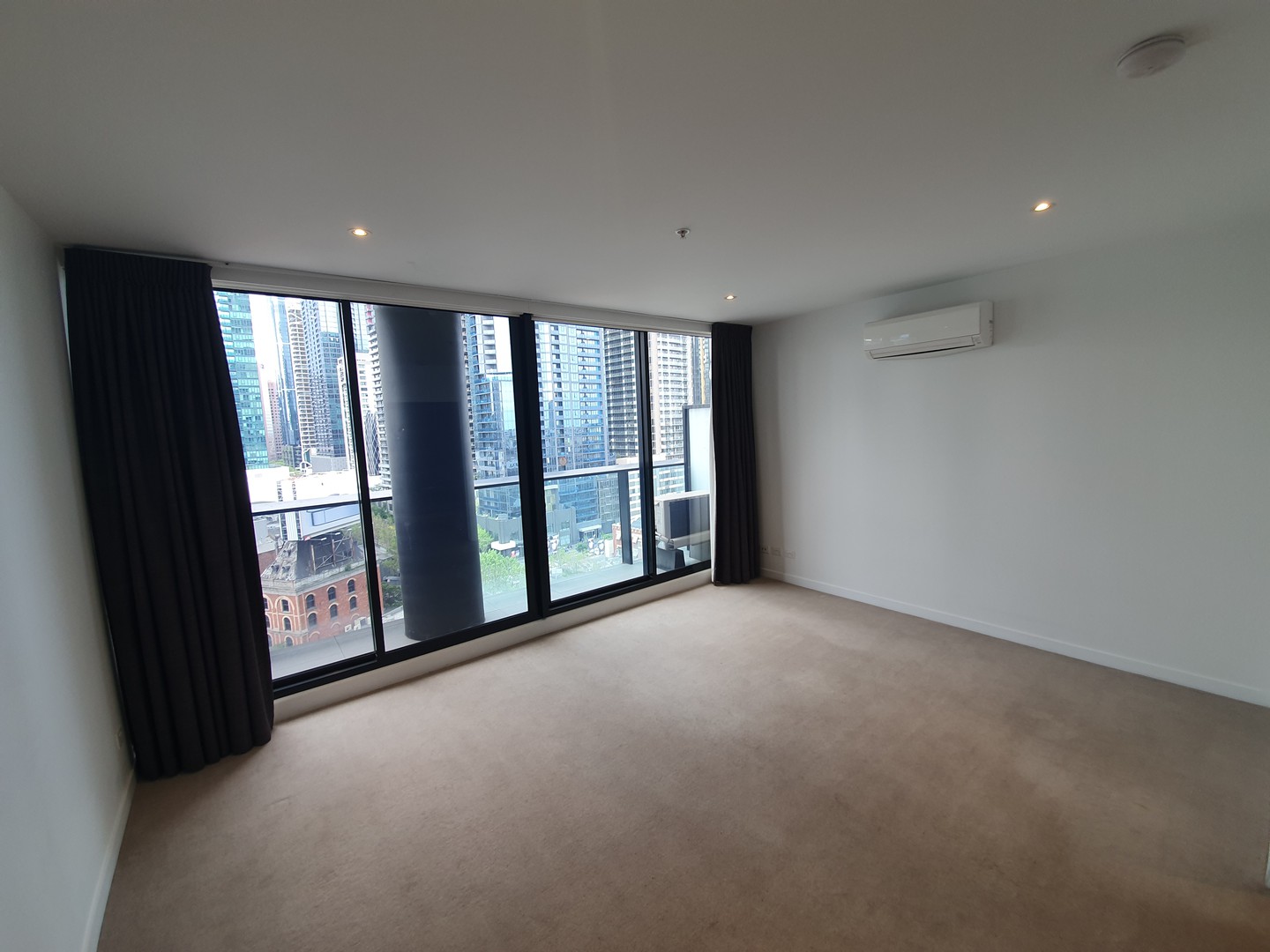 1202/250 City Road, Southbank, VIC 3006 - Thumbnail 2 - 11/10/2021