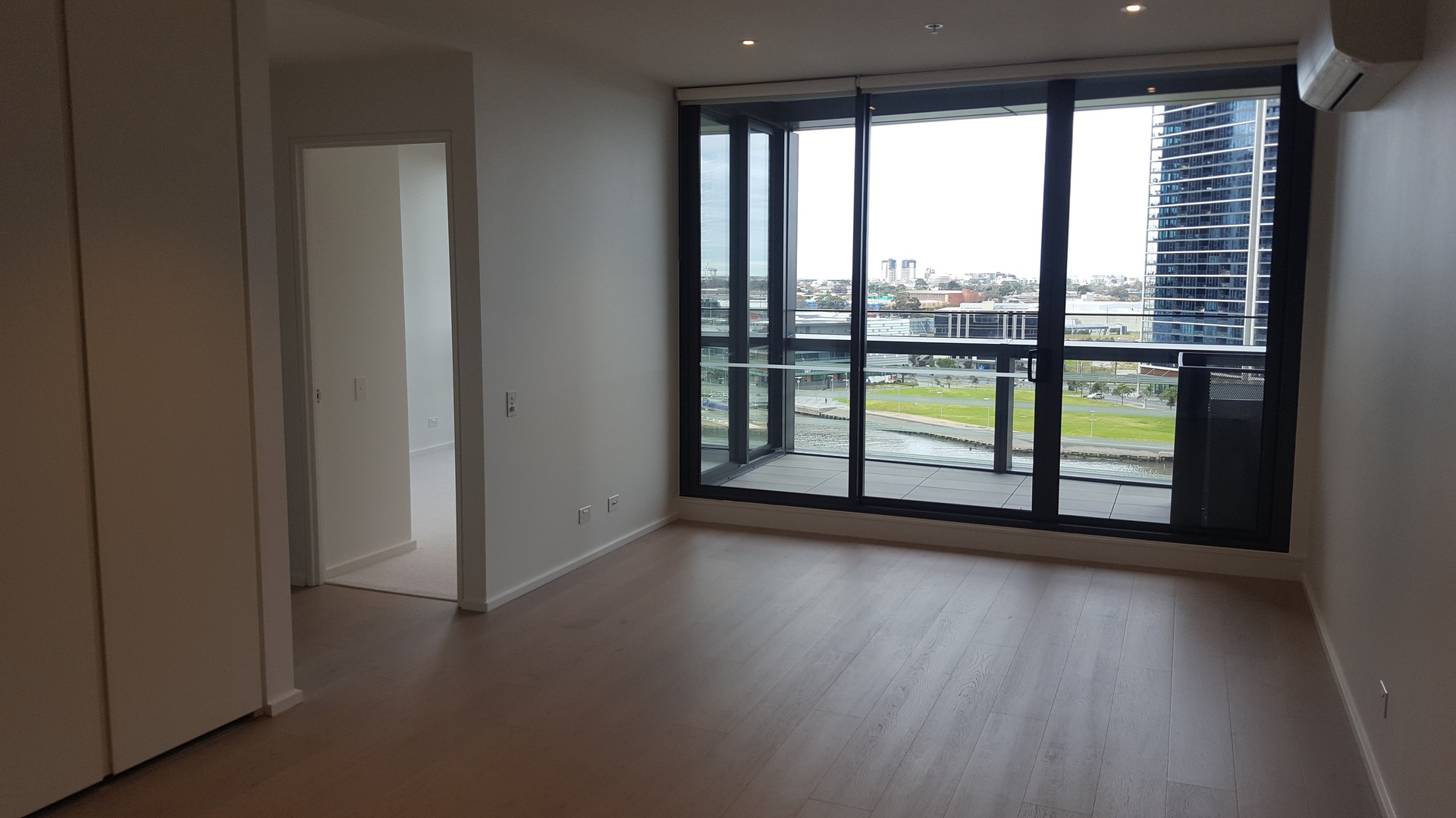 1207n/883 Collins Street, Docklands, VIC 3008, Docklands - Thumbnail 3