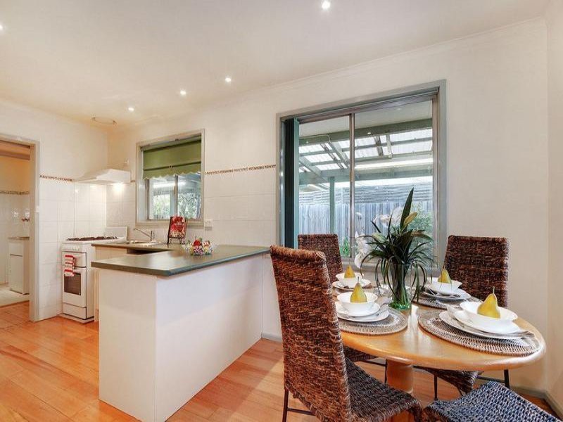121 Carronvale Road, Mooroolbark, VIC 3138, Mooroolbark - Thumbnail 4