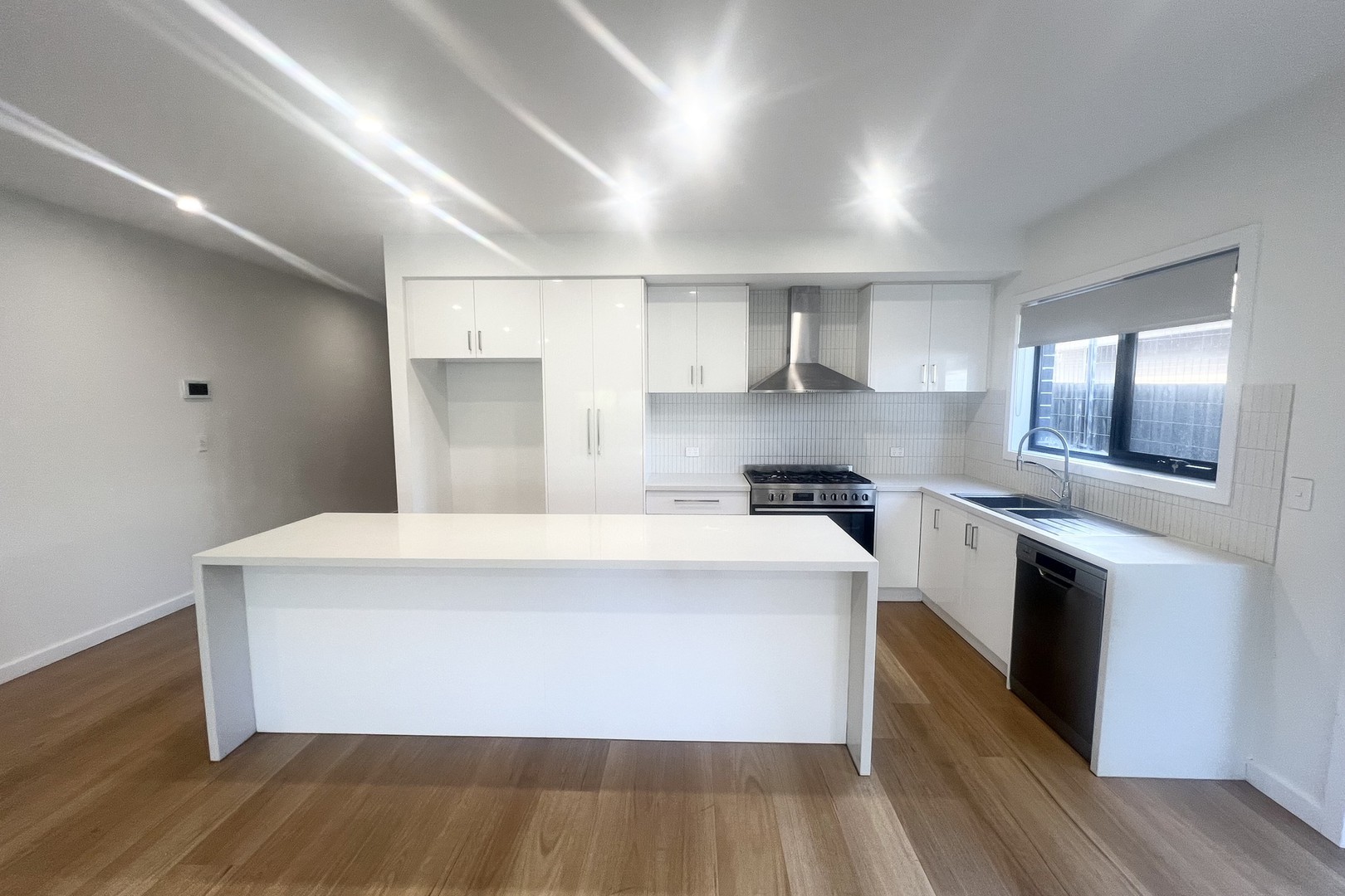 121 Conrad Street, St Albans, VIC 3021, St Albans - Thumbnail 5