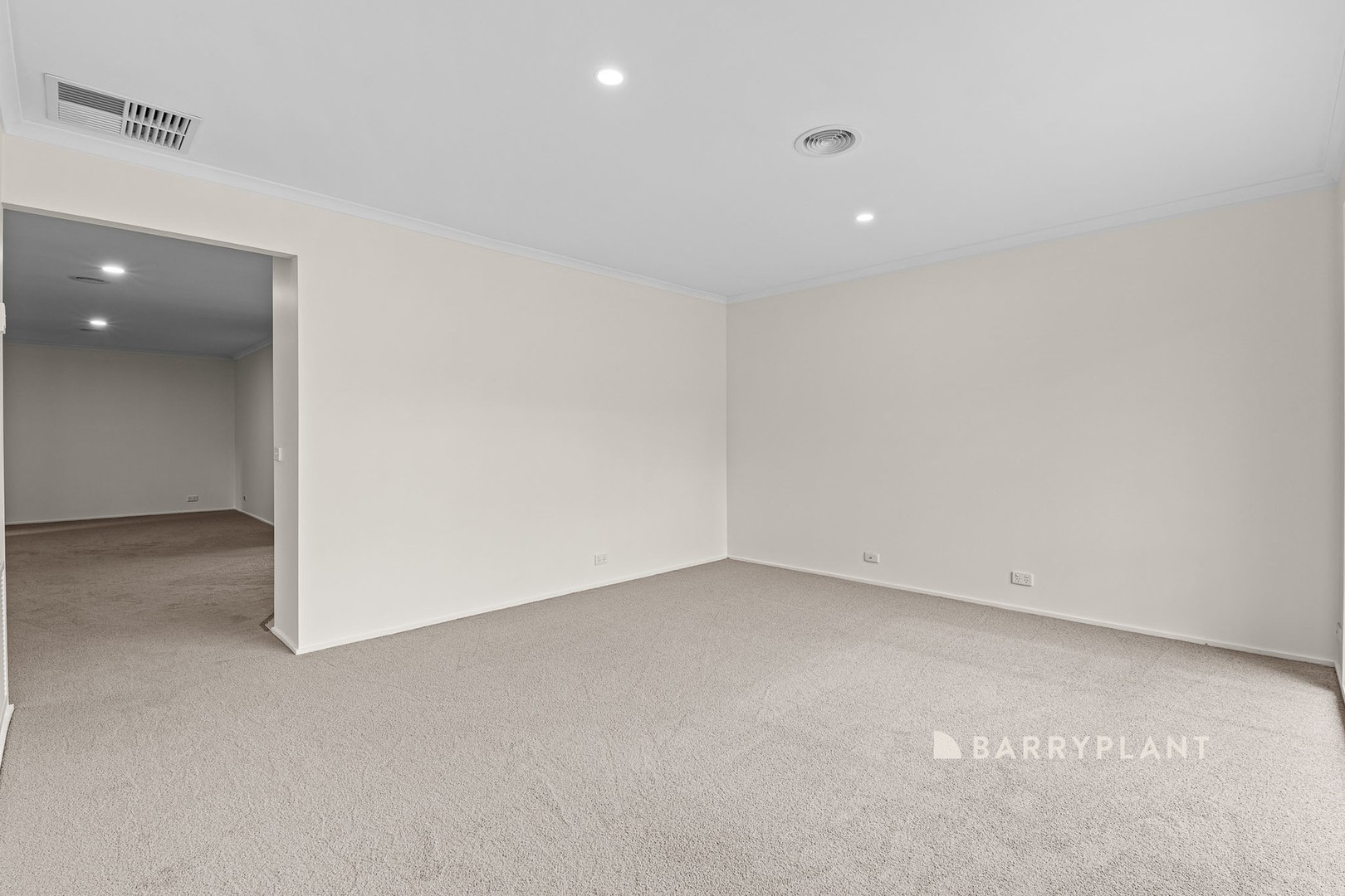 121 Fleetwood Drive, Narre Warren, VIC 3805, Narre Warren - Thumbnail 4