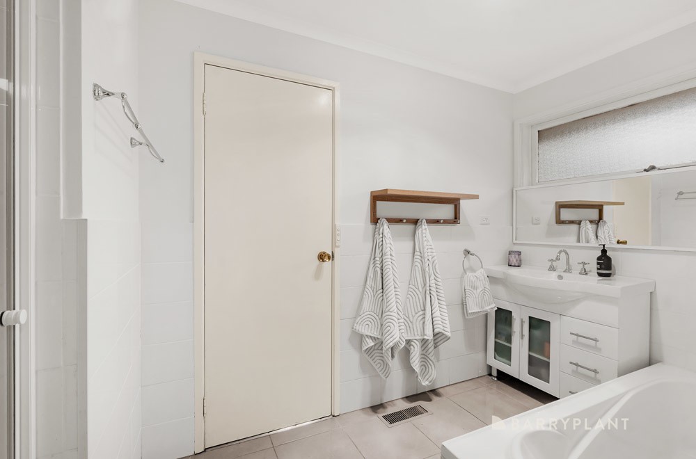 121 Harborne Street, Macleod, VIC 3085, Macleod - Thumbnail 7