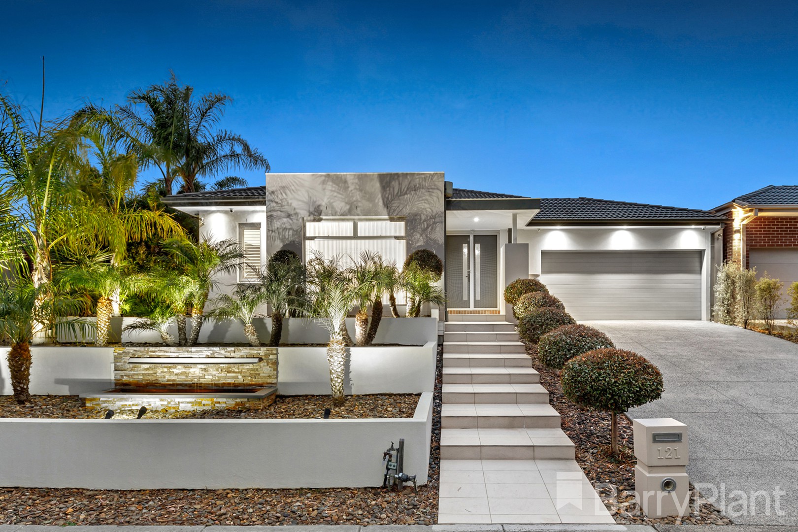 121 Queens Gardens, Bundoora, VIC 3083 - Thumbnail 2 - 06/10/2023