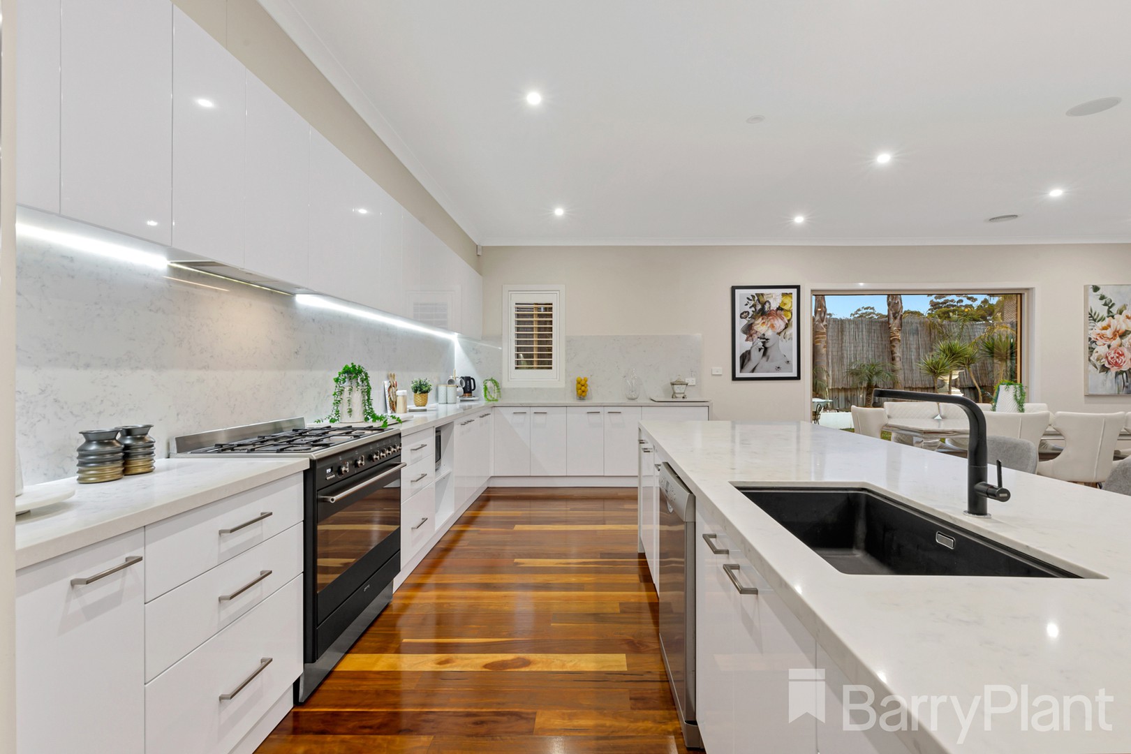 121 Queens Gardens, Bundoora, VIC 3083, Bundoora - Thumbnail 4