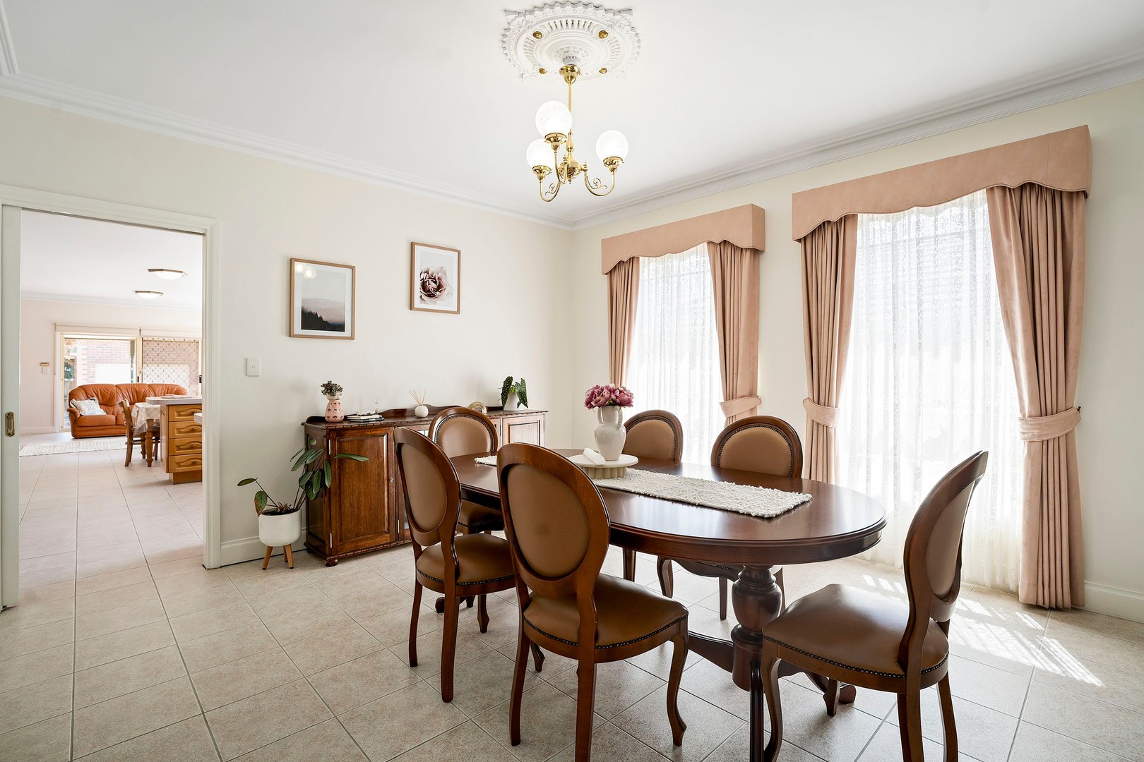 121 Roberts Street, Essendon, VIC 3040, Essendon - Thumbnail 3