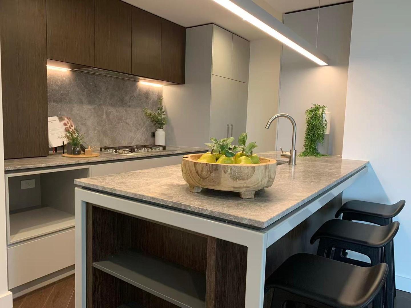 1213/23 Batman Street, West Melbourne, VIC 3003 - Thumbnail 2 - 23/10/2025