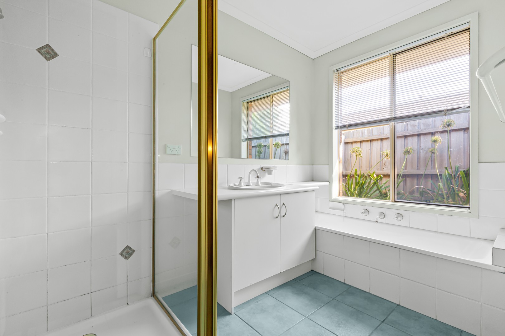 122 Bellevue Drive, Berwick, VIC 3806, Berwick - Thumbnail 6