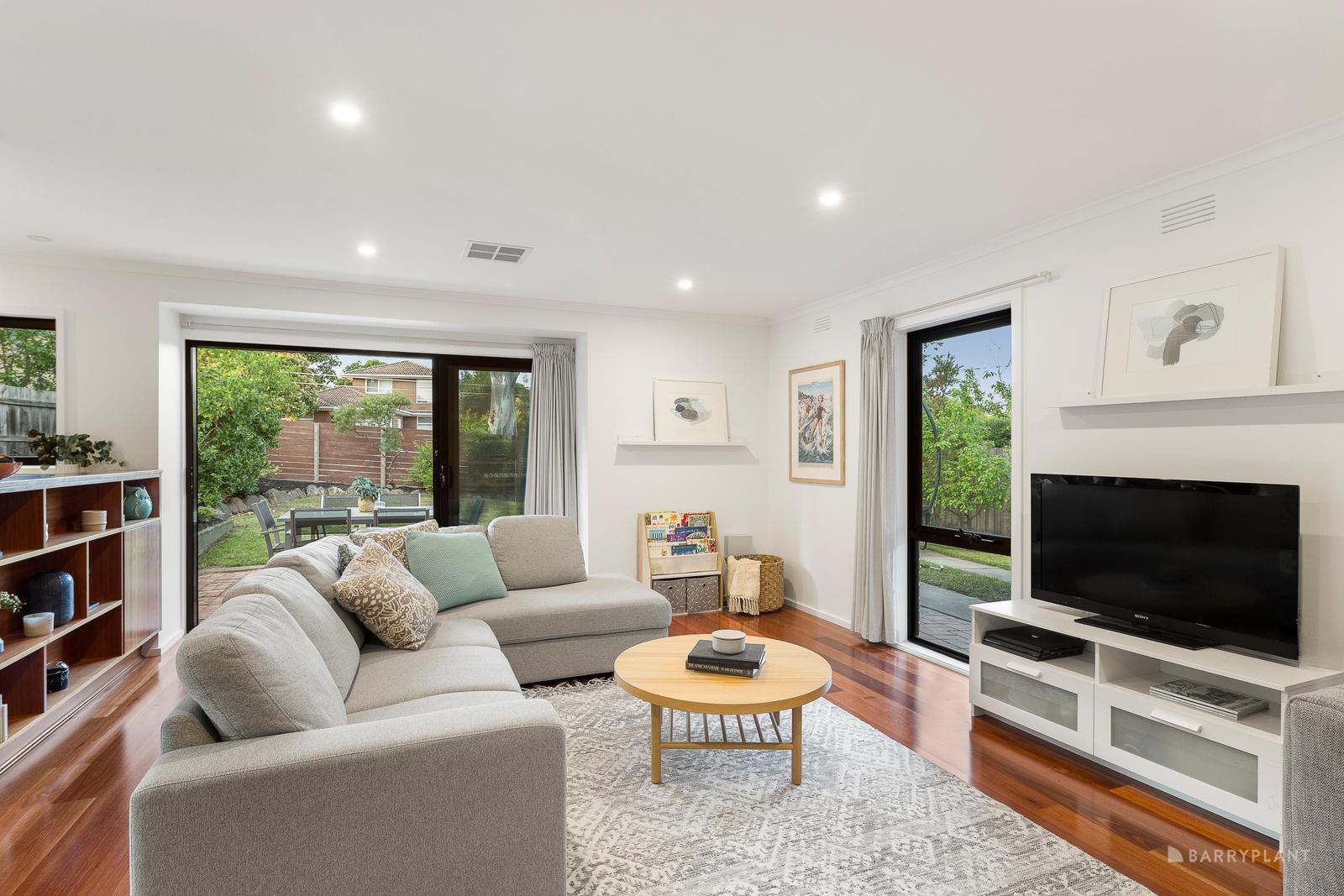 122 Cameron Parade, Bundoora, VIC 3083, Bundoora - Thumbnail 2