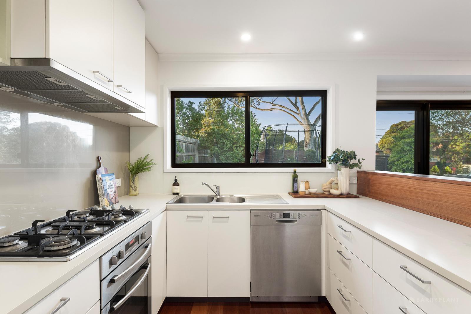 122 Cameron Parade, Bundoora, VIC 3083, Bundoora - Thumbnail 4