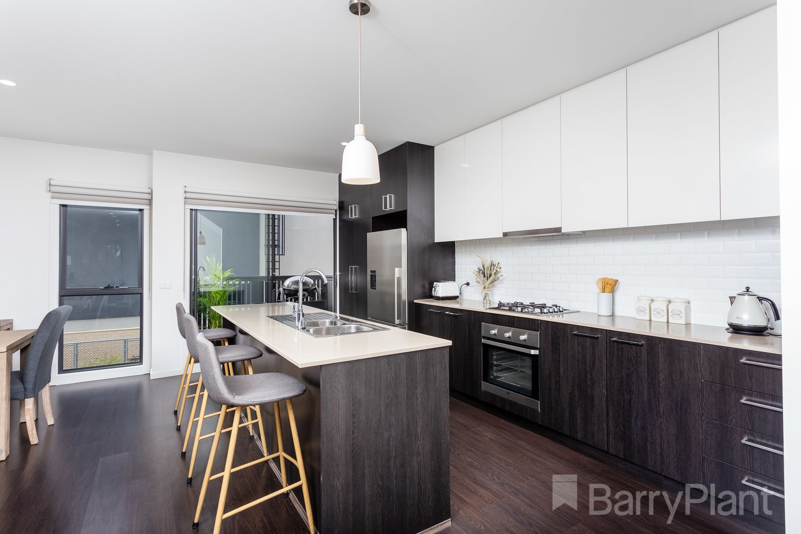 122 Malibu Boulevard, Point Cook, VIC 3030, Point Cook - Thumbnail 2