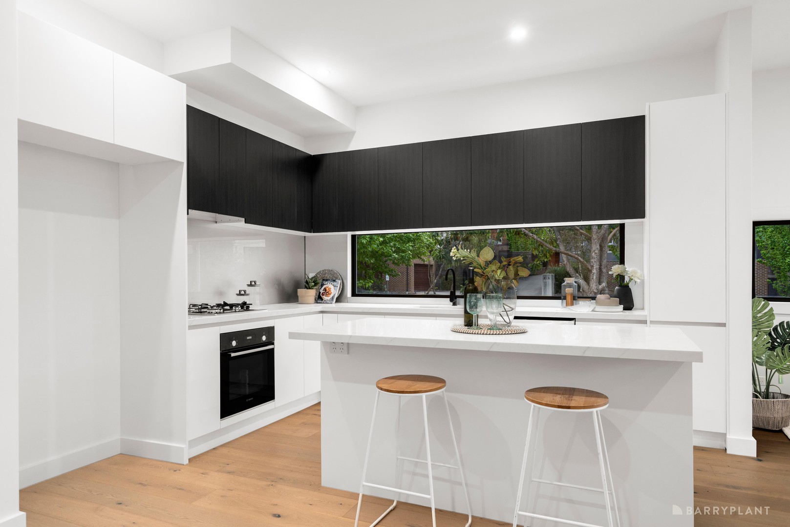 2/2 Hill Court, Doncaster, VIC 3108, Doncaster - Thumbnail 3