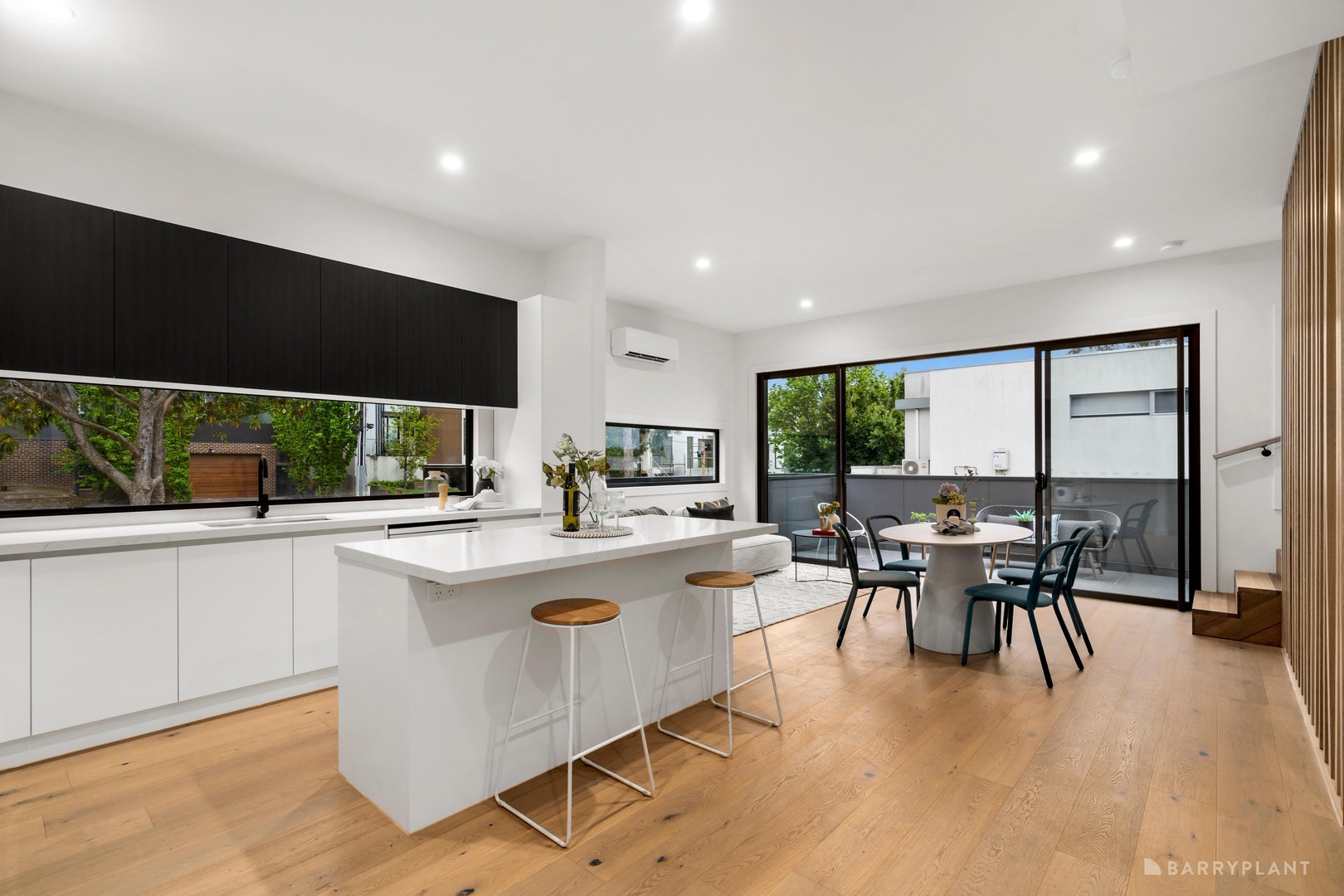 2/2 Hill Court, Doncaster, VIC 3108, Doncaster - Thumbnail 4