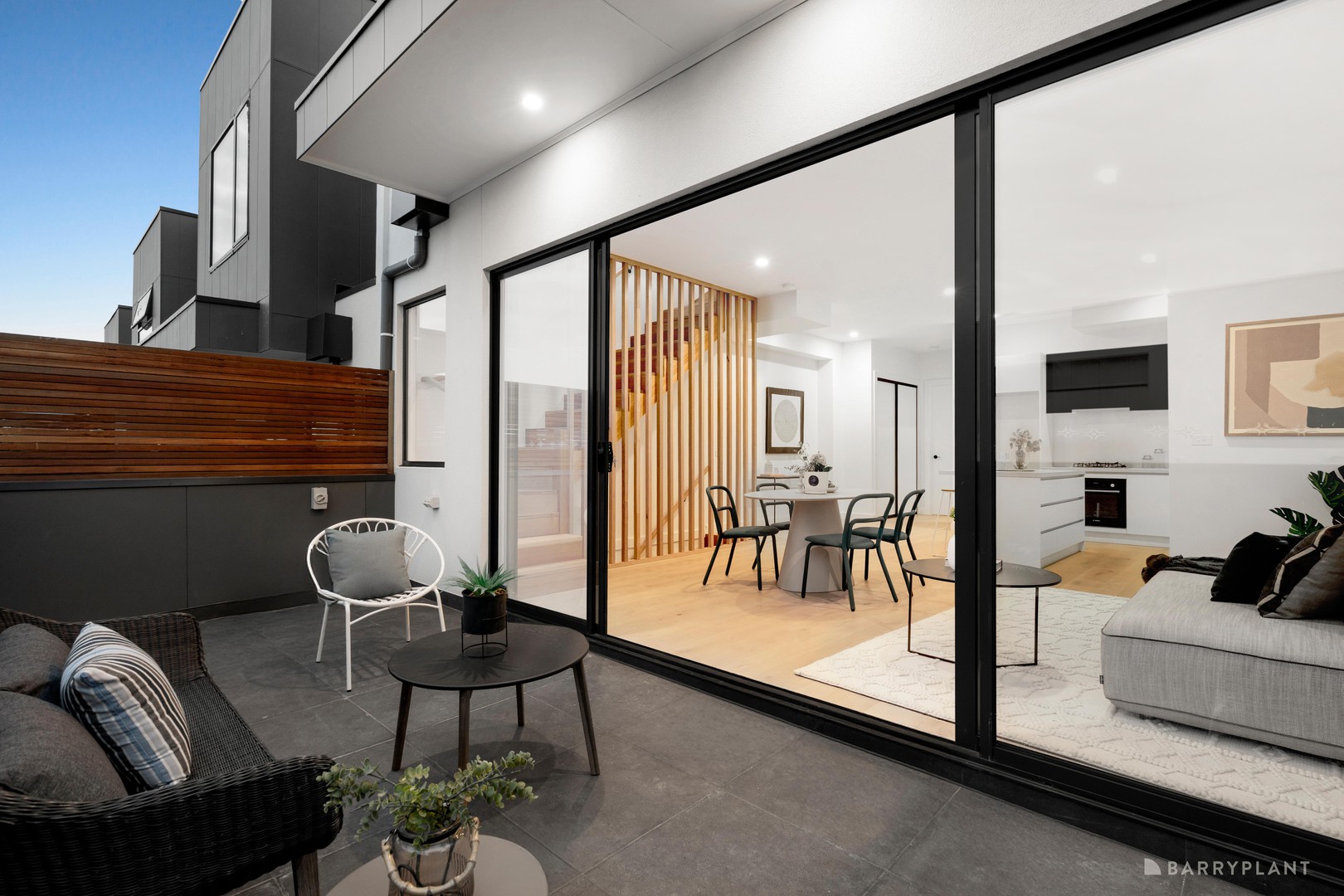 2/2 Hill Court, Doncaster, VIC 3108, Doncaster - Thumbnail 5
