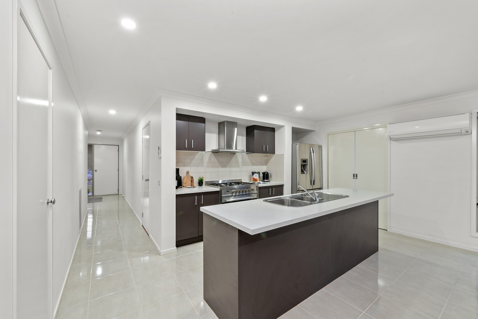123 Catherine Drive, Hillside, VIC 3037, Hillside - Thumbnail 3