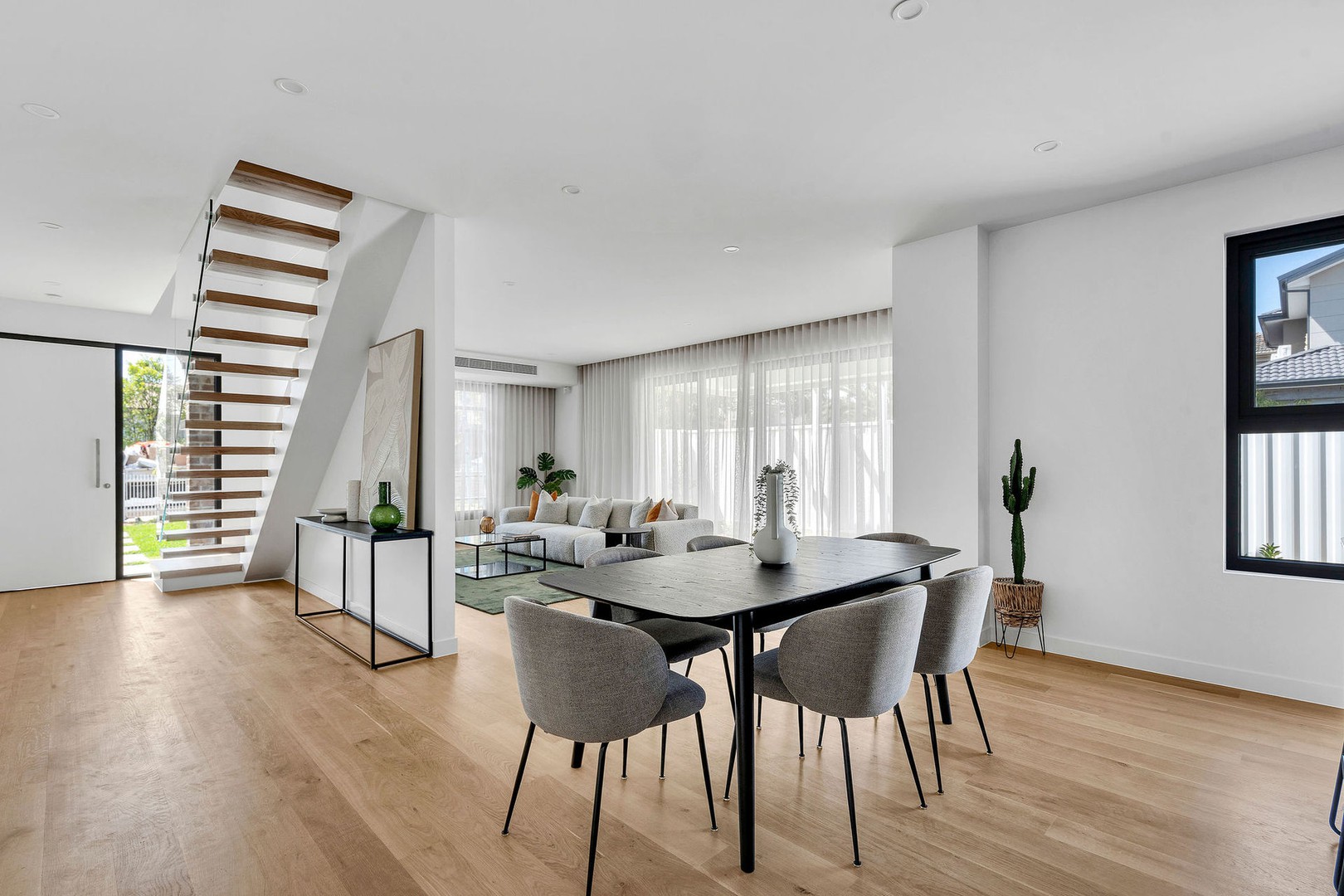 123 Essex Street, Pascoe Vale, VIC 3044 - Thumbnail 2 - 11/03/2025