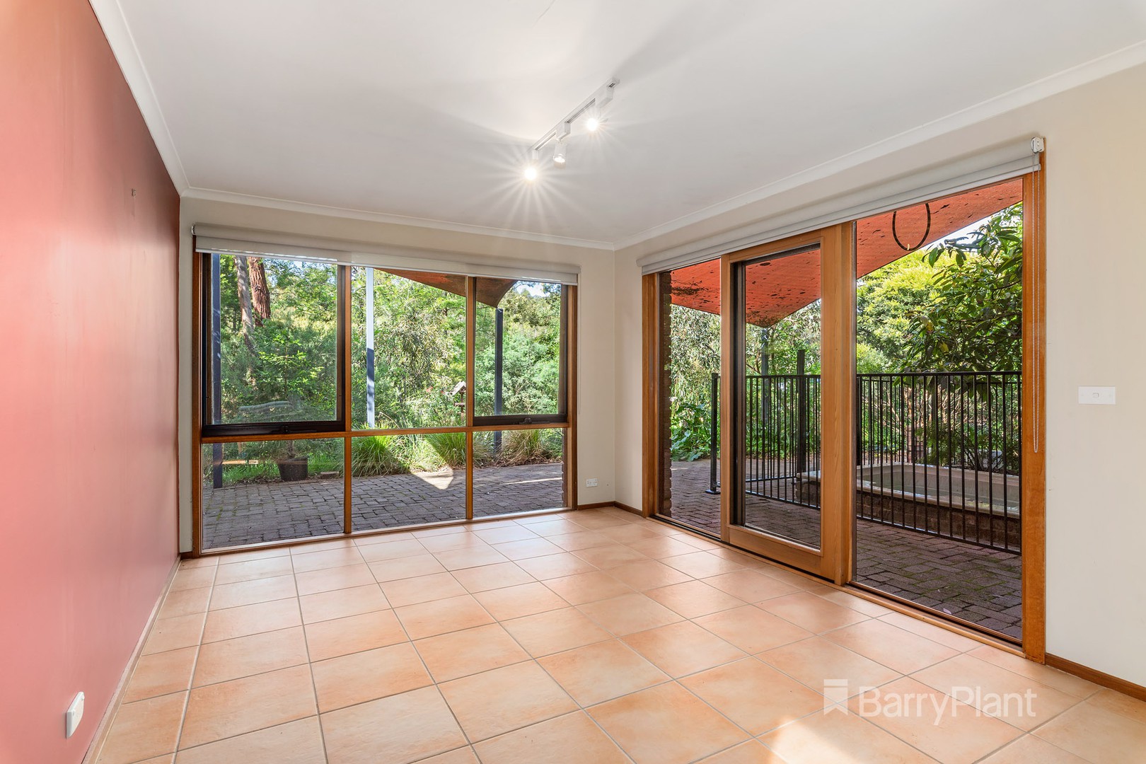 123 Thompson  Crescent, Research, VIC 3095, Research - Thumbnail 8