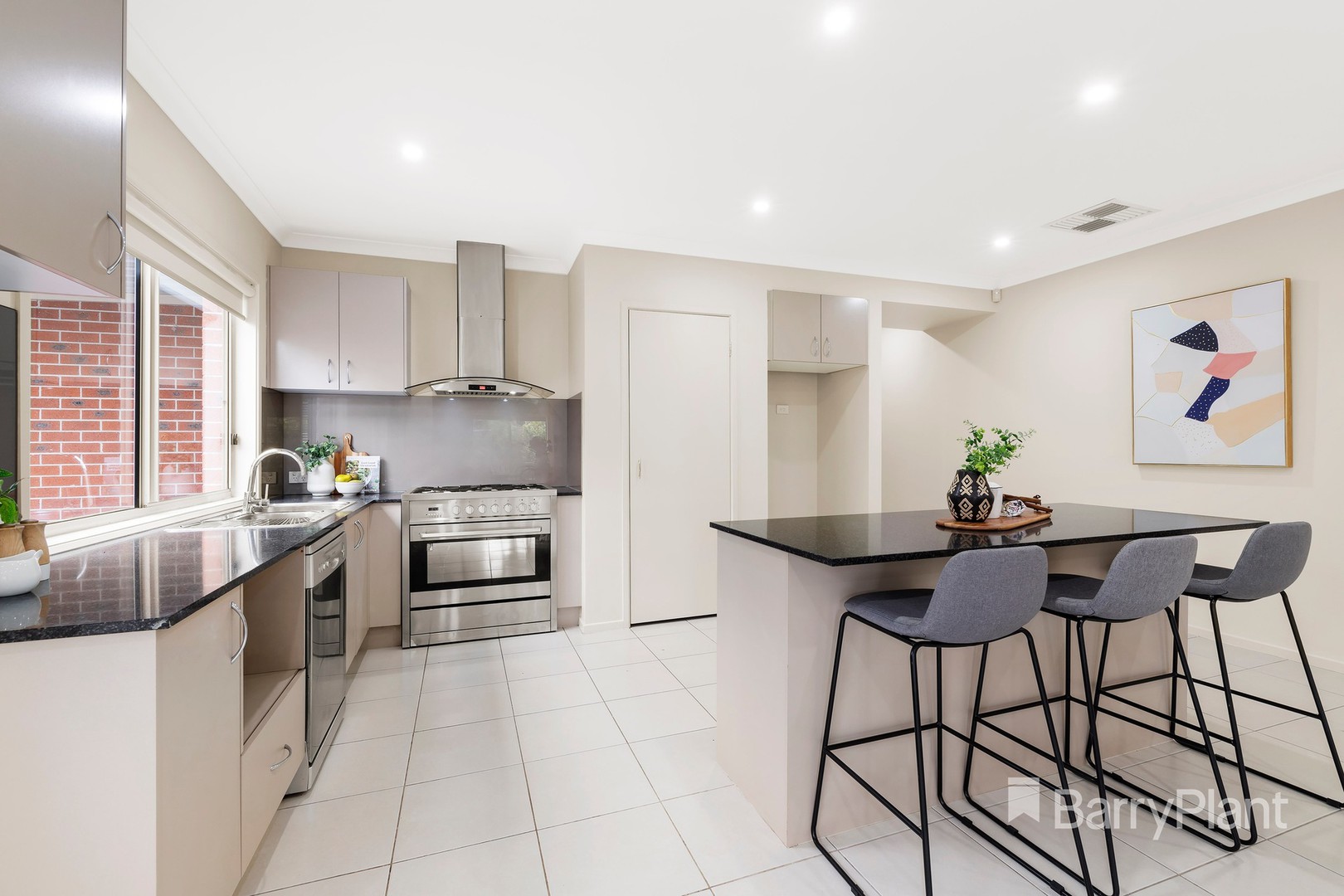 123 Vincent Drive, South Morang, VIC 3752, South Morang - Thumbnail 3
