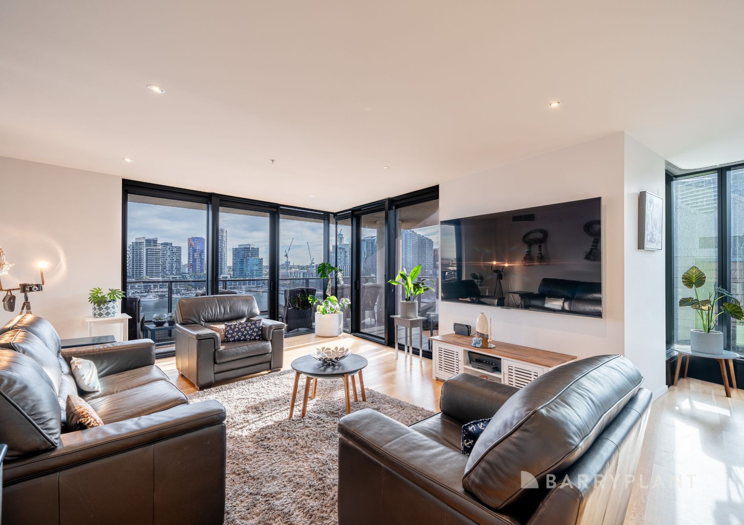 124/55 Victroia Harbour Promenade, Docklands, VIC 3008 - Thumbnail 2 - 28/03/2025