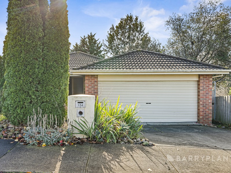 124 Earlsfield Drive, Berwick, VIC 3806 - Image - 15/06/2026