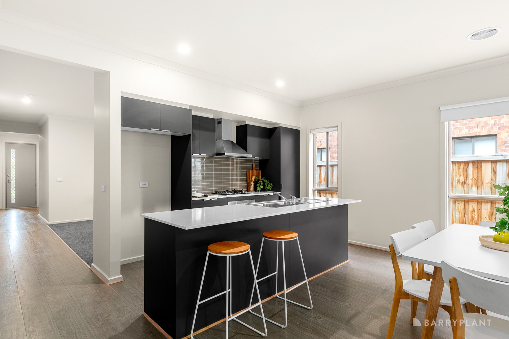124 Evesham Drive, Point Cook, VIC 3030, Point Cook - Thumbnail 3