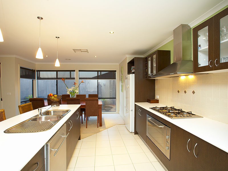 124 Lennon Boulevard, Point Cook, VIC 3030, Point Cook - Thumbnail 6