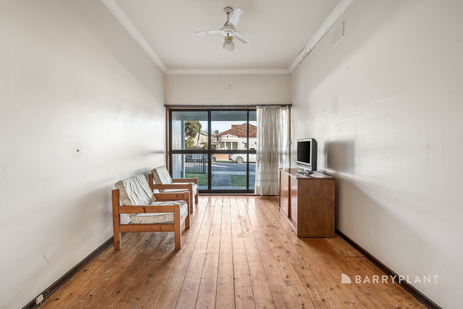 124 Smith Street, Thornbury, VIC 3071 - Thumbnail 2 - 04/07/2025