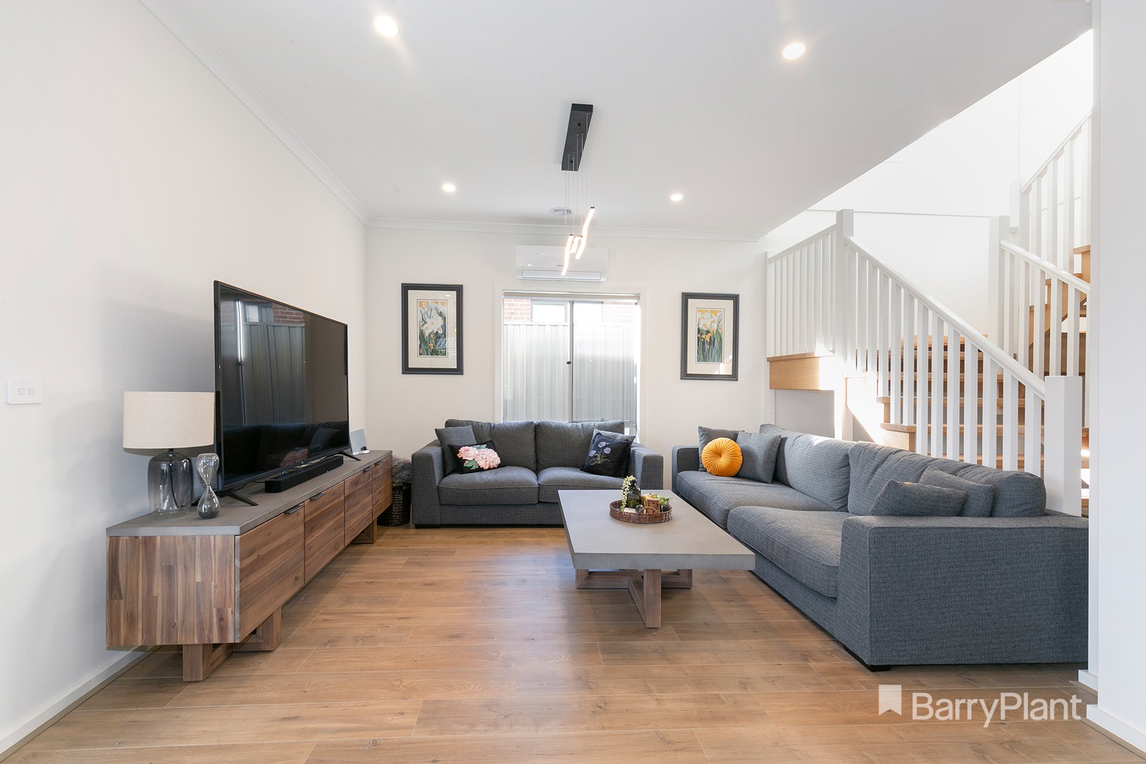 124 Timberline Parkway, Pakenham, VIC 3810, Pakenham - Thumbnail 4