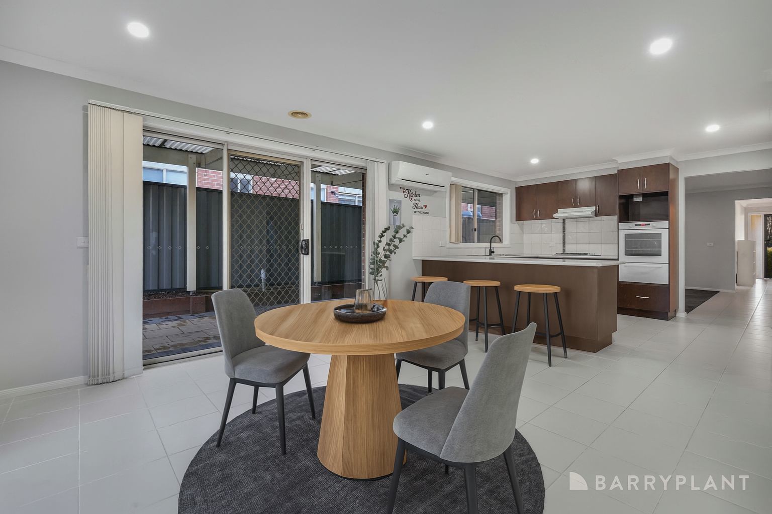 124 Windermere Boulevard, Pakenham, VIC 3810, Pakenham - Thumbnail 4