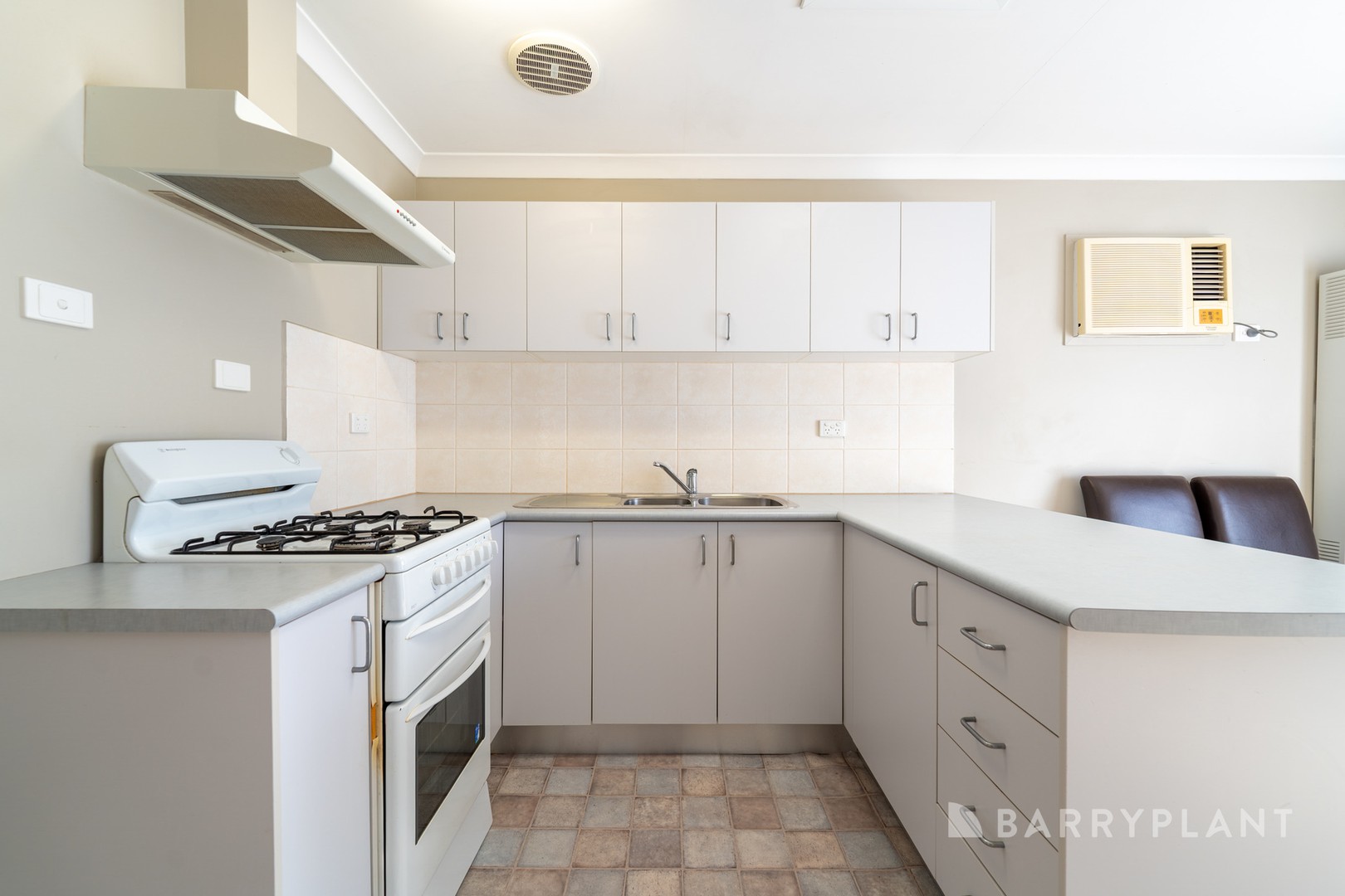 124A Rokewood Crescent, Meadow Heights, VIC 3048 - Thumbnail 2 - 23/10/2025