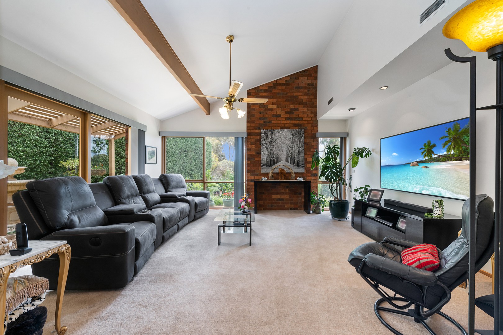 125 Burrowye Crescent, Keilor, VIC 3036, Keilor - Thumbnail 3