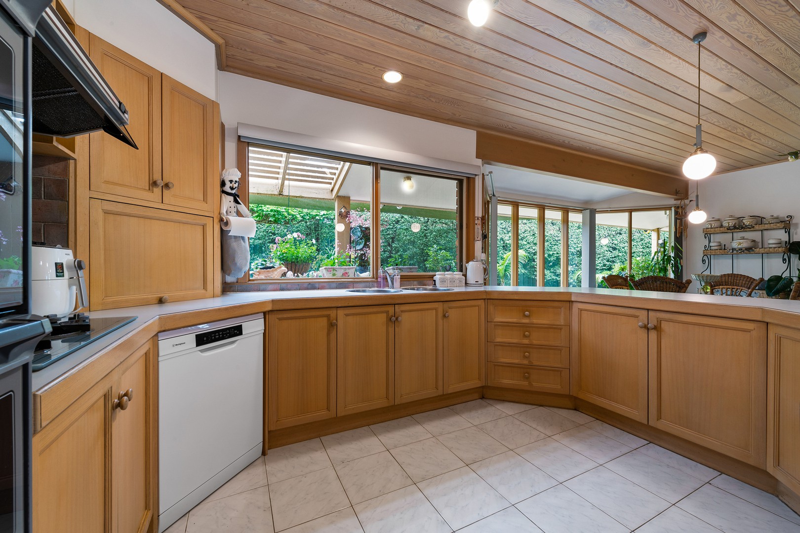 125 Burrowye Crescent, Keilor, VIC 3036, Keilor - Thumbnail 6