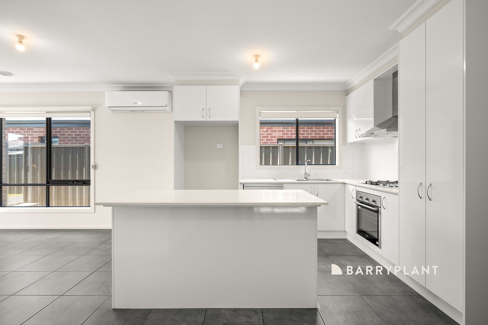 125 Yaralla Circuit, Clyde, VIC 3978 - Thumbnail 2 - 27/11/2025