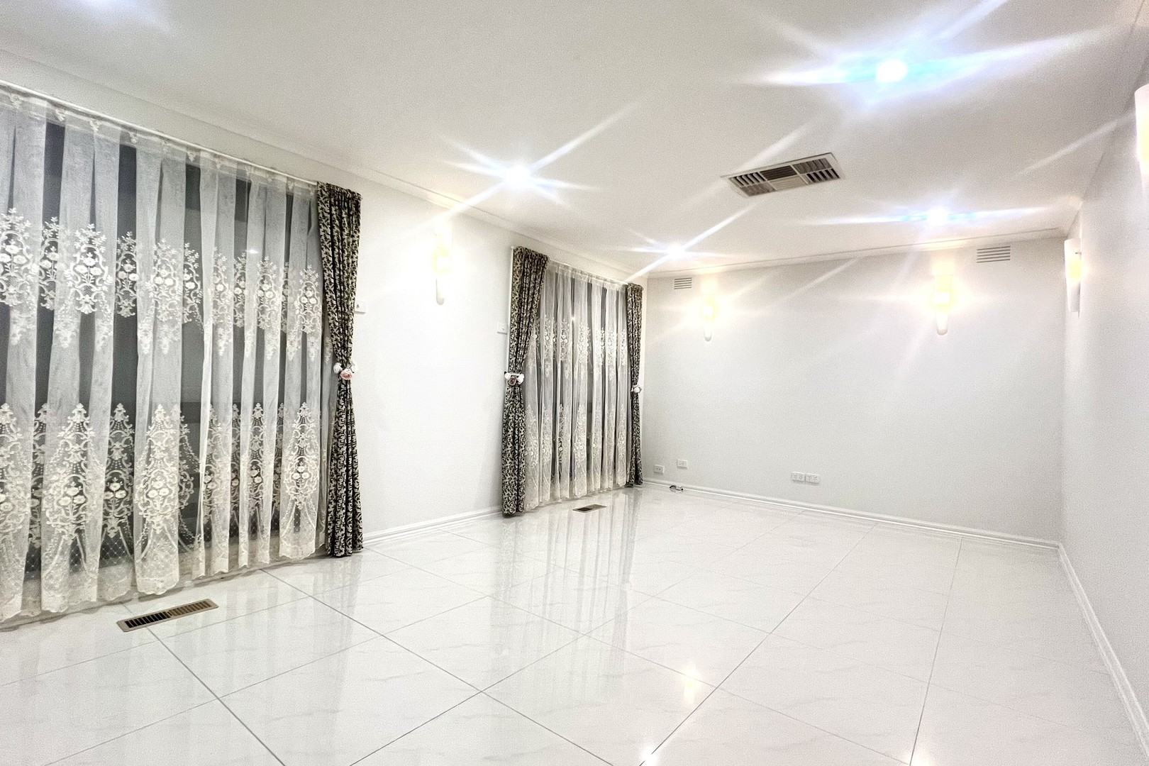 126 Kings Road, St Albans, VIC 3021, St Albans - Thumbnail 3