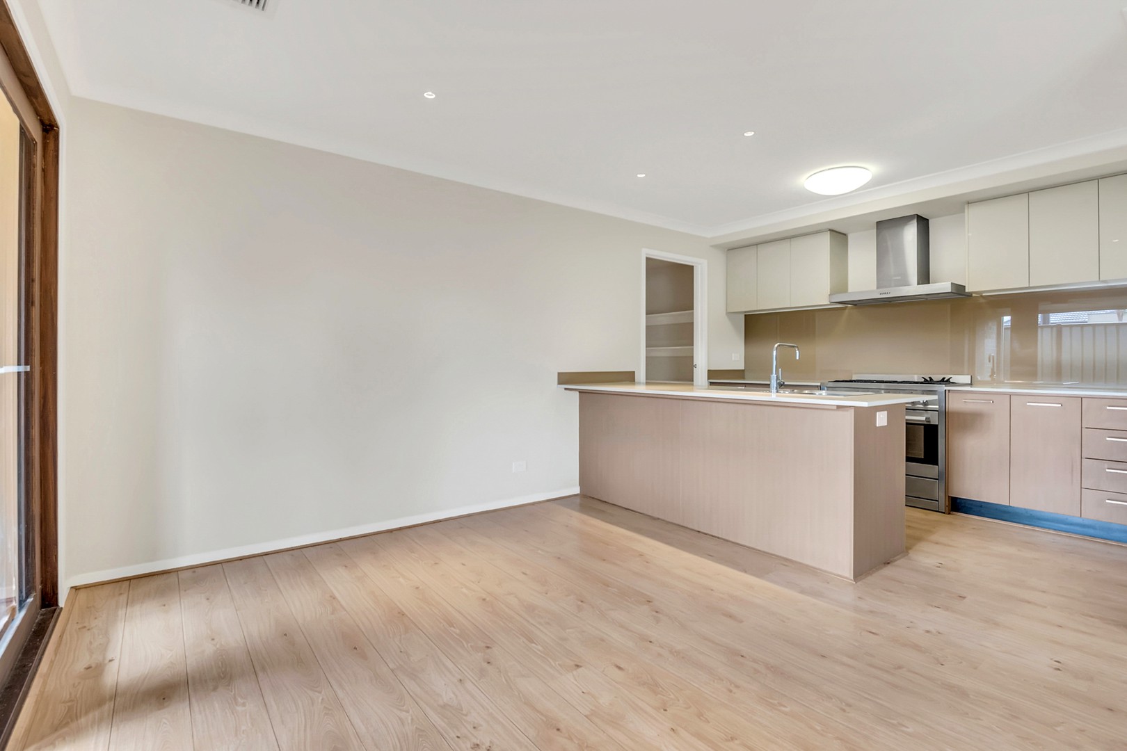 126 Moor Park Drive, Craigieburn, VIC 3064, Craigieburn - Thumbnail 5