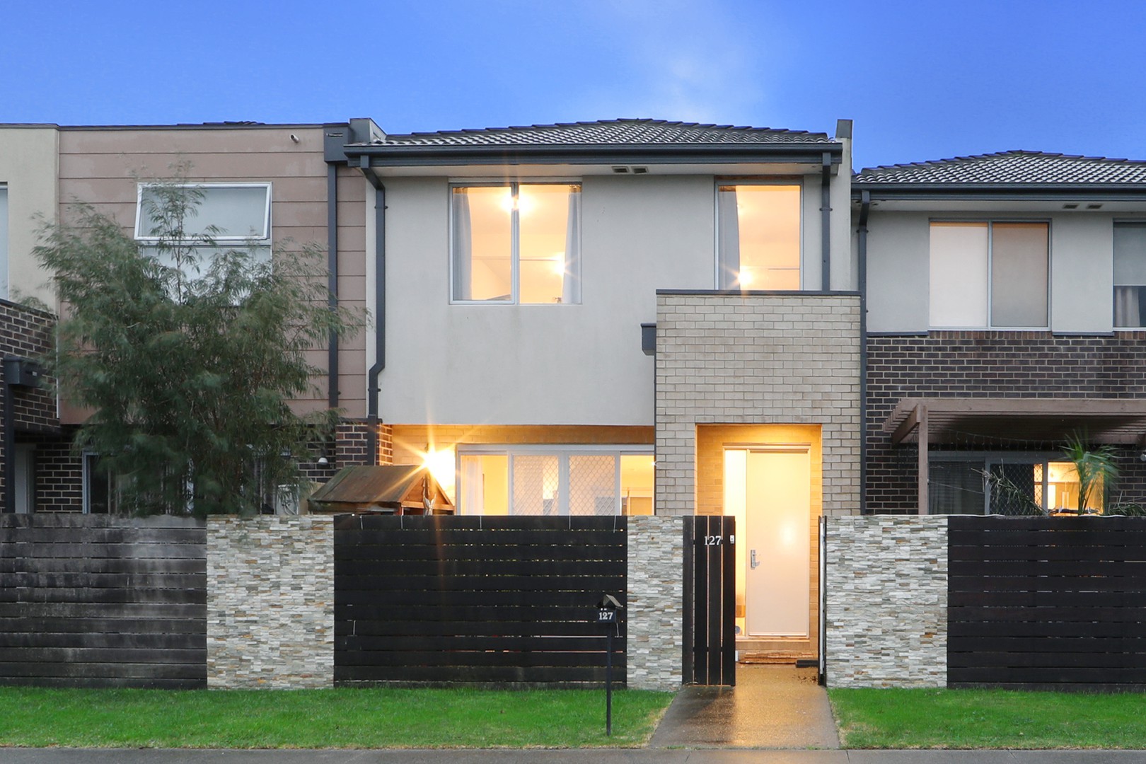 127 Bunjil Way, Knoxfield, VIC 3180, Knoxfield - Thumbnail 2