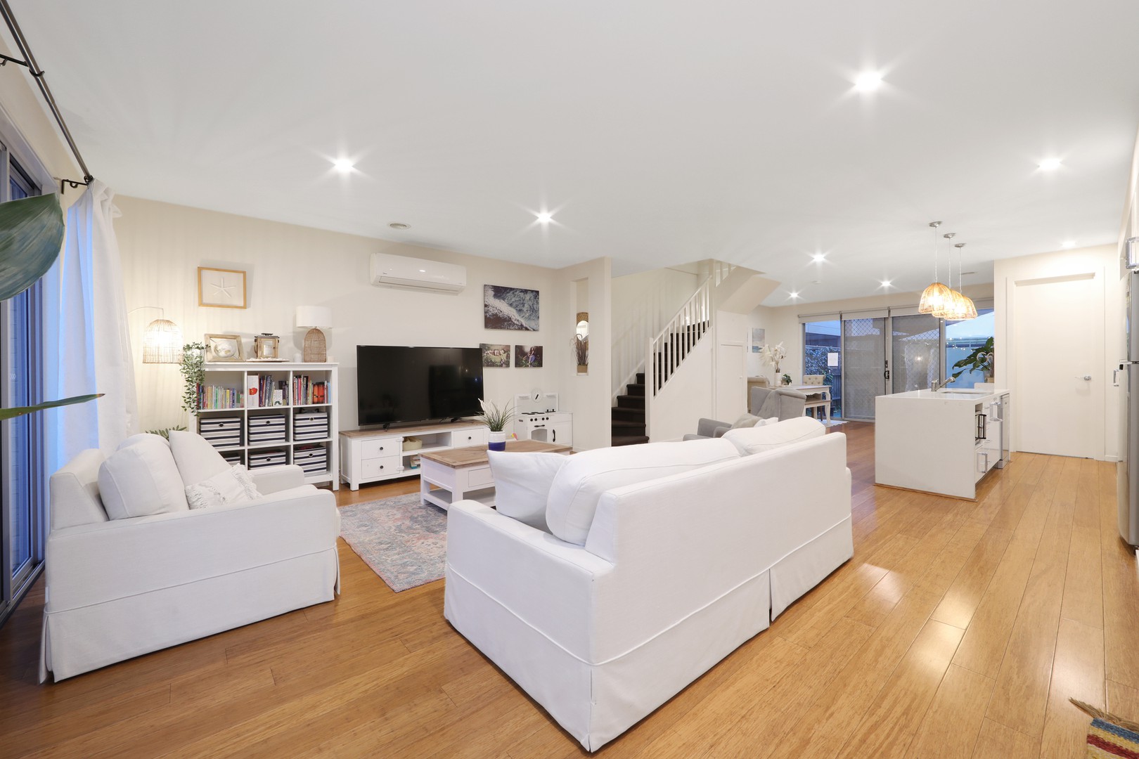 127 Bunjil Way, Knoxfield, VIC 3180, Knoxfield - Thumbnail 3