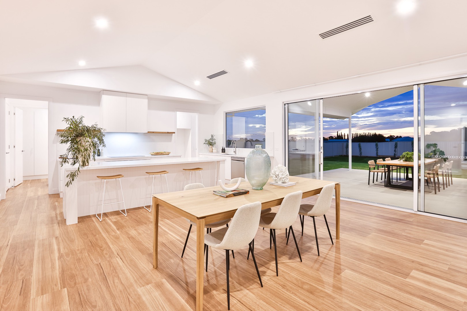 127 Koorlong Avenue, Nichols Point, VIC 3501, Nichols Point - Thumbnail 2