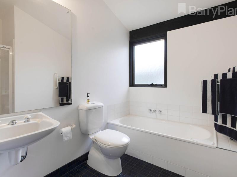 127 Lum Road, Wheelers Hill, VIC 3150, Wheelers Hill - Thumbnail 7