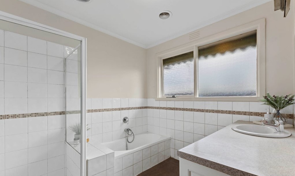 127 Mahoneys Road, Reservoir, VIC 3073, Reservoir - Thumbnail 5