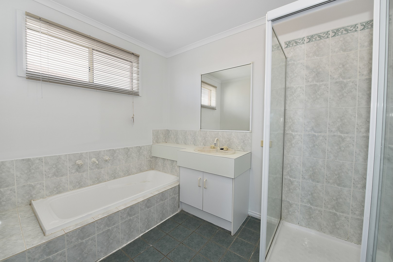 127 Military Road, Avondale Heights, VIC 3034, Avondale Heights - Thumbnail 4