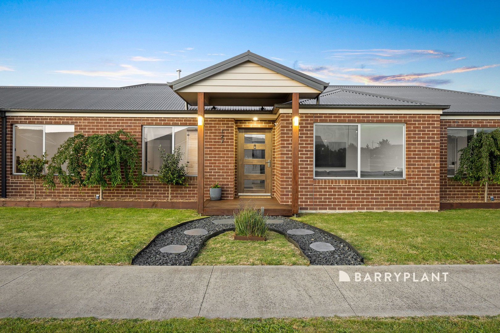 127 Mills Road, Warragul, VIC 3820 - Thumbnail 2 - 18/11/2025