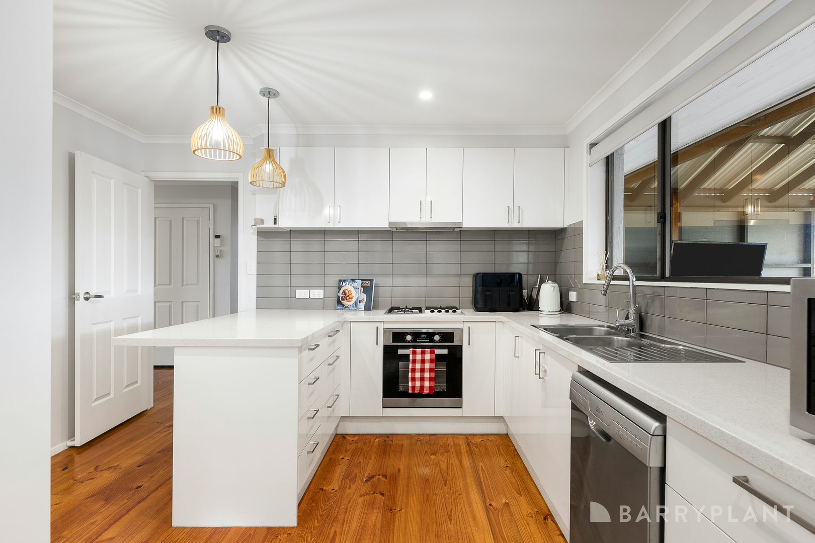 128 Lauriston Drive, Coldstream, VIC 3770, Coldstream - Thumbnail 2