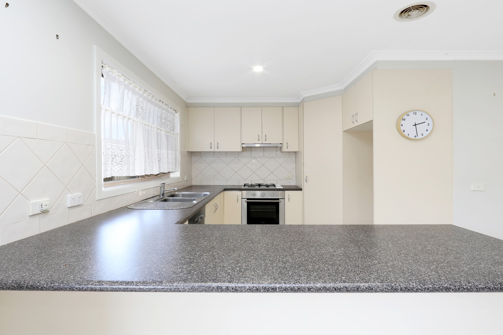129 Golf Links Road, Berwick, VIC 3806 - Thumbnail 2 - 19/10/2026