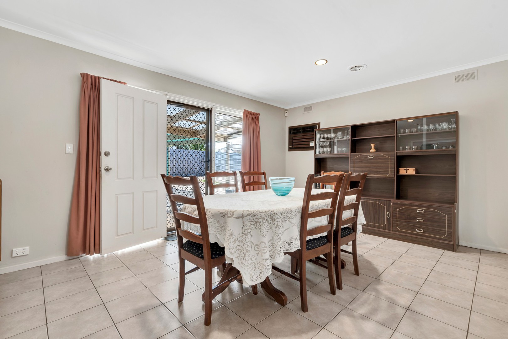 129 Sterling Dr, Keilor East, VIC 3033, Keilor East - Thumbnail 3