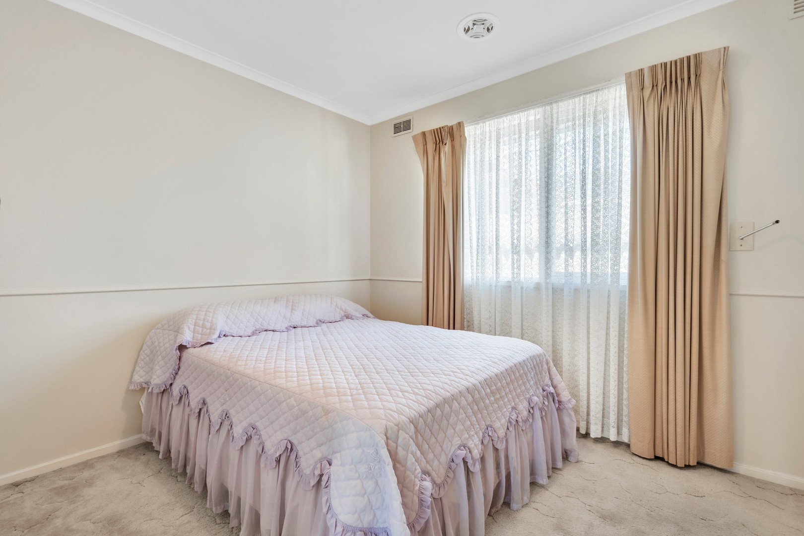 129 Sterling Dr, Keilor East, VIC 3033, Keilor East - Thumbnail 7