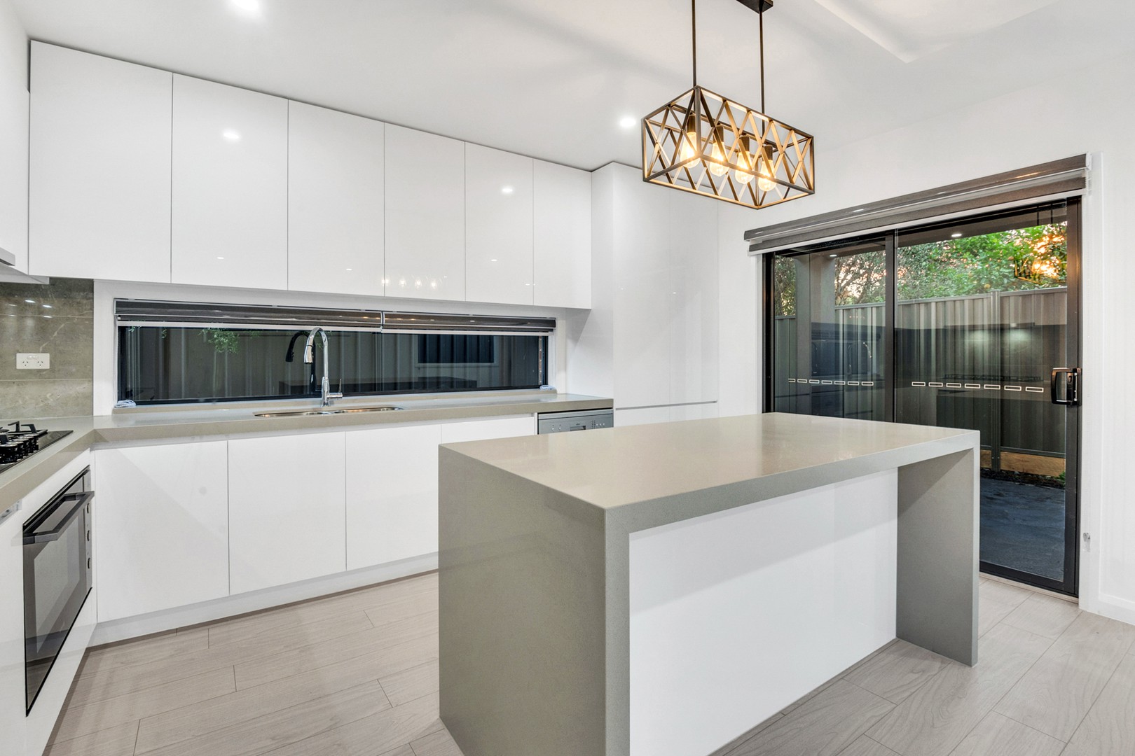 129A Hothlyn Drive, Craigieburn, VIC 3064, Craigieburn - Thumbnail 4